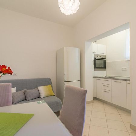 Apartments Tolic Biograd Na Moru Exteriör bild