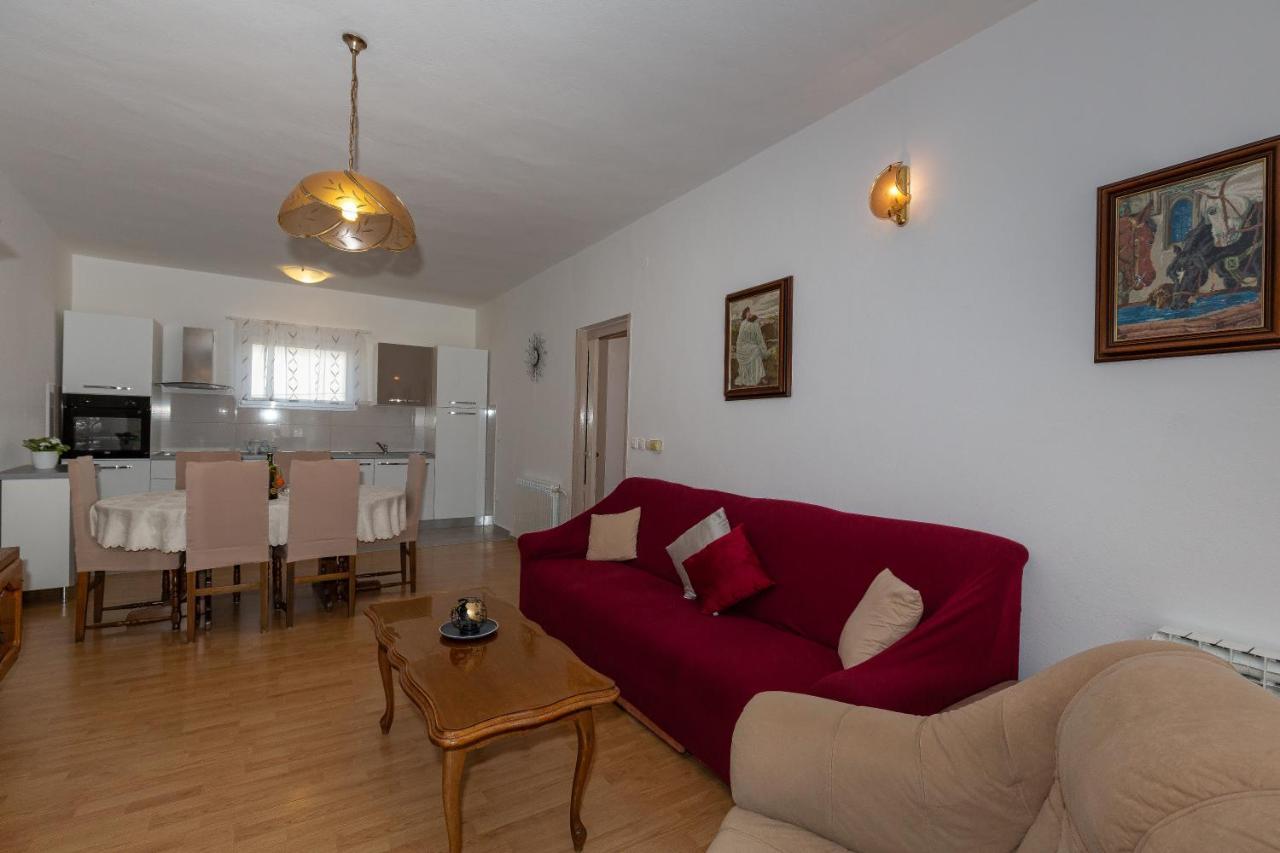 Apartments Tolic Biograd Na Moru Exteriör bild